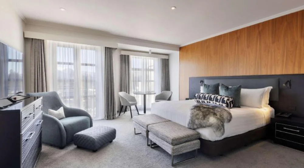 Luxury King Room at Sofitel Queenstown Hotel & Spa