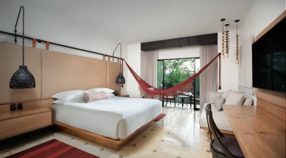 Guest Room, One King, Balcony at Los Suenos Marriott Ocean & Golf Resort