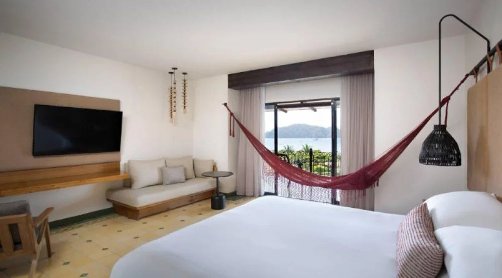 Guest Room, One King, Ocean View, Balcony at Los Suenos Marriott Ocean & Golf Resort
