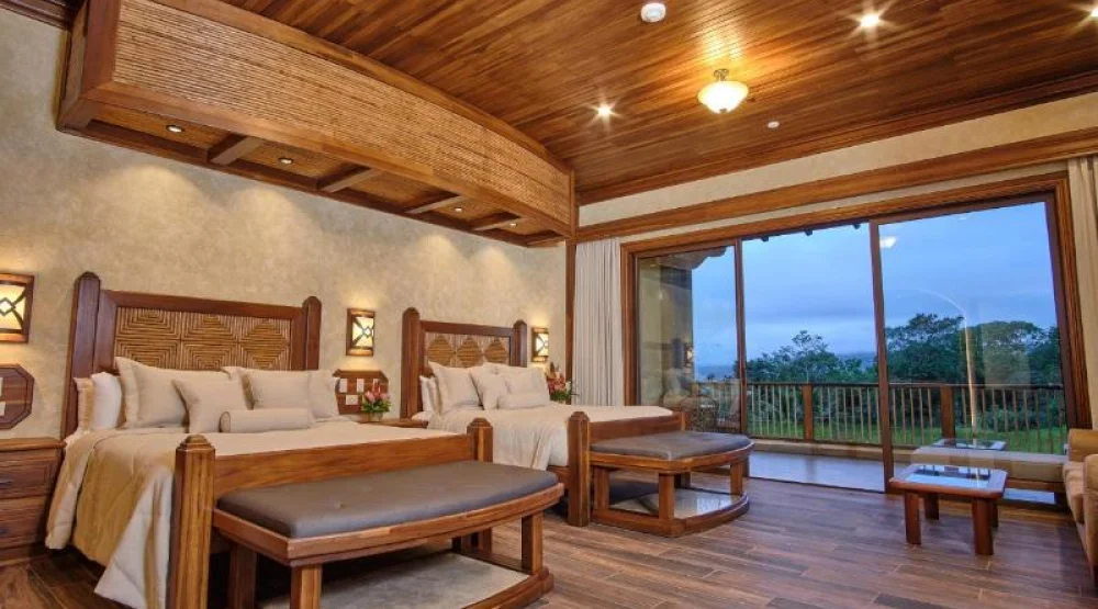 Vista Grande Double Room with Queen Bed at The Springs Resort & Spa