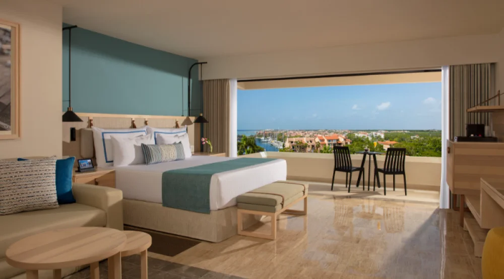 Deluxe King at Dreams Aventuras Resort & Spa