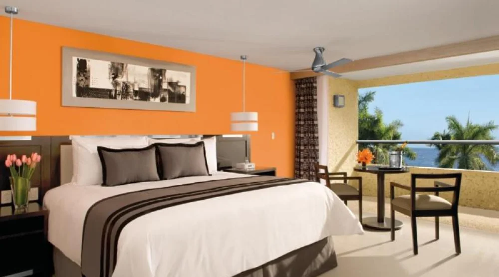 Deluxe Partial Ocean View King - All Inclusive at Dreams Huatulco Resort & Spa