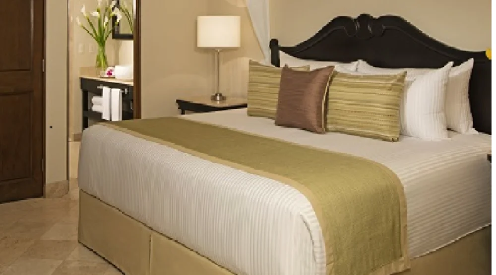 One Bedroom Suite Pool View Swim Out King at Dreams Los Cabos Suites Golf Resort & Spa