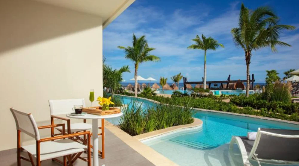 Preferred Club Junior Suite with King Bed and Pool Access at Dreams Natura Resort & Spa