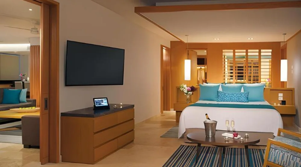 Preferred Club Master Suite Swim Out Ocean View- King - All Inclusive at Dreams Playa Mujeres Golf & Spa Resort