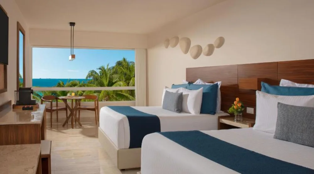 Deluxe Double at Dreams Sands Cancun Resort & Spa