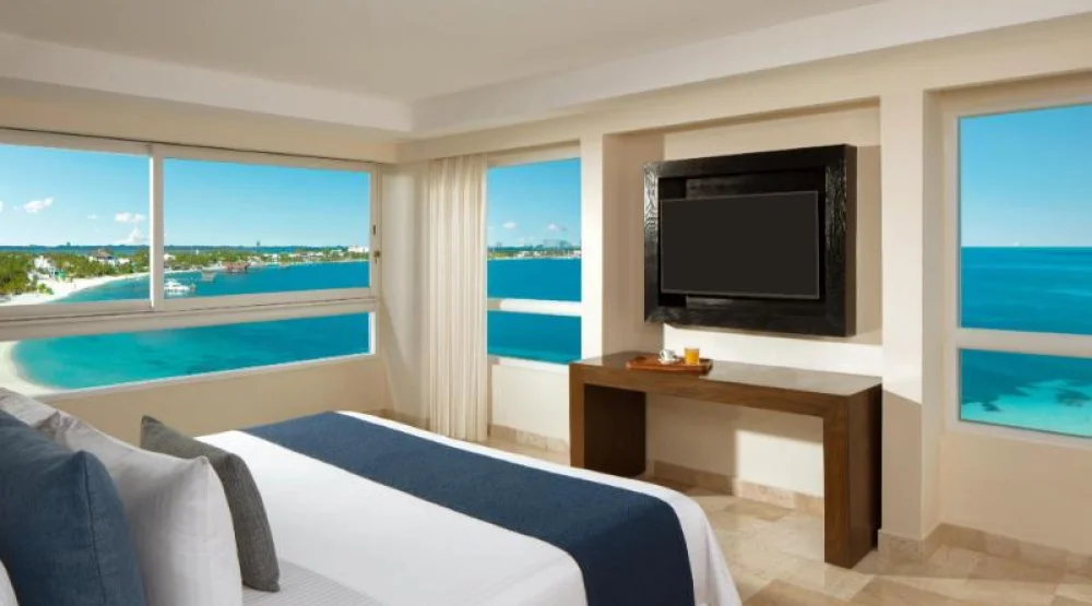 Preferred Club Master Suite at Dreams Sands Cancun Resort & Spa
