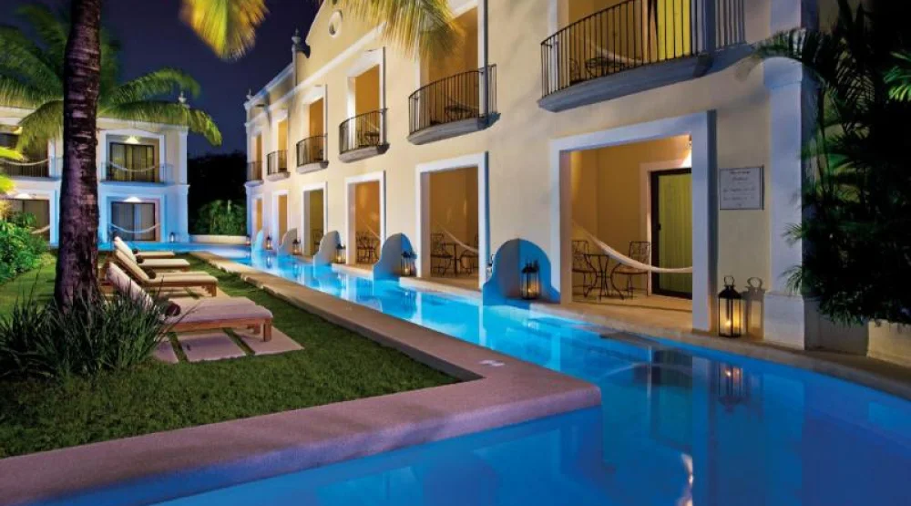 Preferred Club Deluxe Swimout Adult Garden King - All Inclusive at Dreams Tulum Resort & Spa