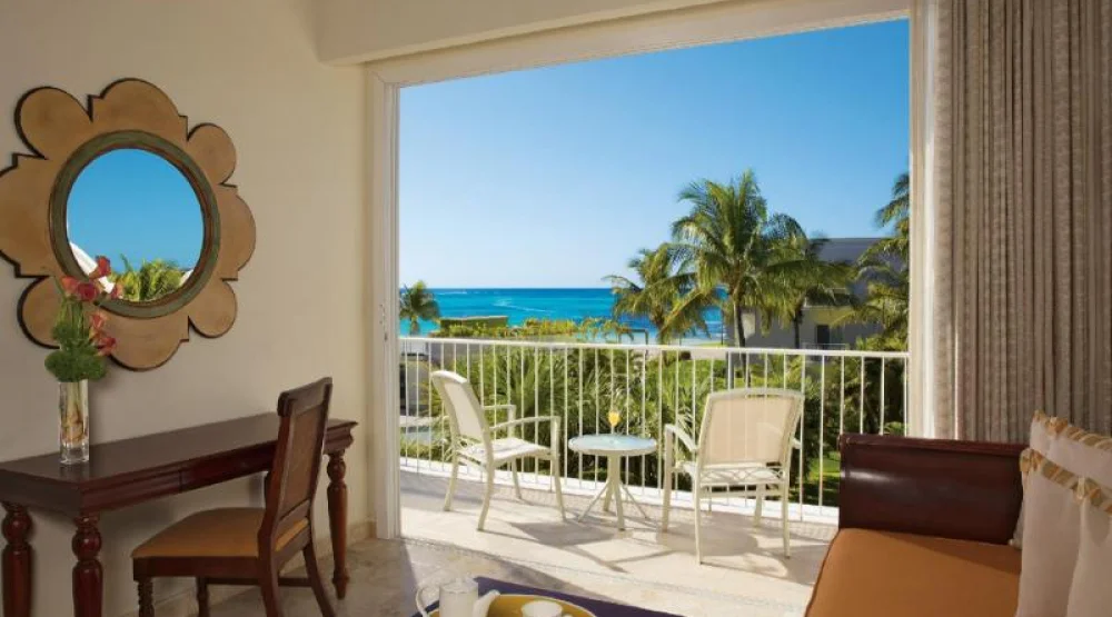 Preferred Club Junior Suite Ocean Front King - All Inclusive at Dreams Tulum Resort & Spa