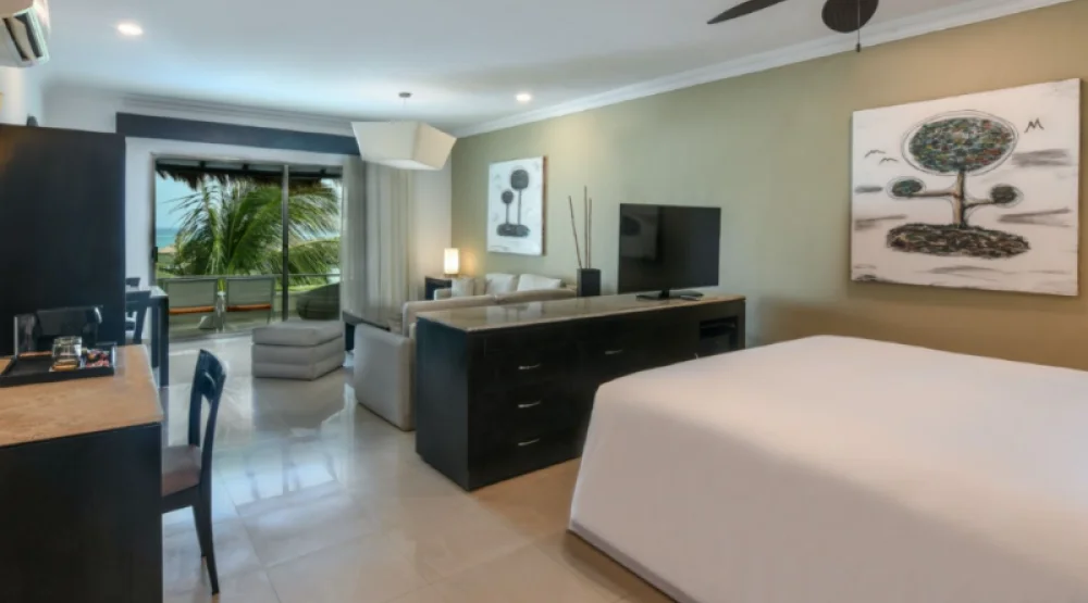 Honeymoon Suite at El Dorado Maroma