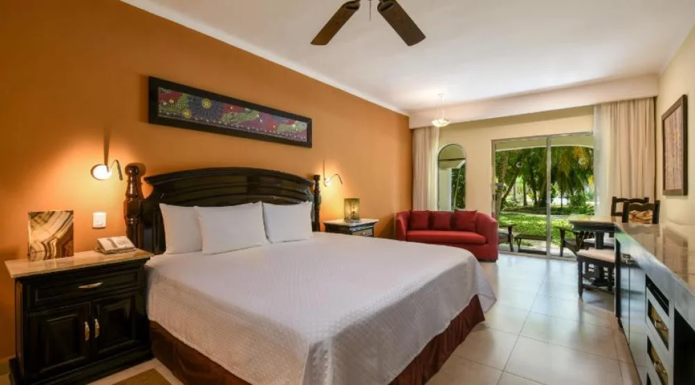 Junior Suite with Sea View at El Dorado Royale