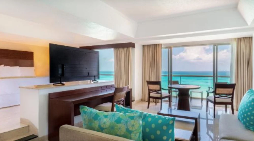2-bedroom Infinite Ocean Front Master Suite with King Bed and Two Queen Beds at Grand Fiesta Americana Coral Beach Cancun