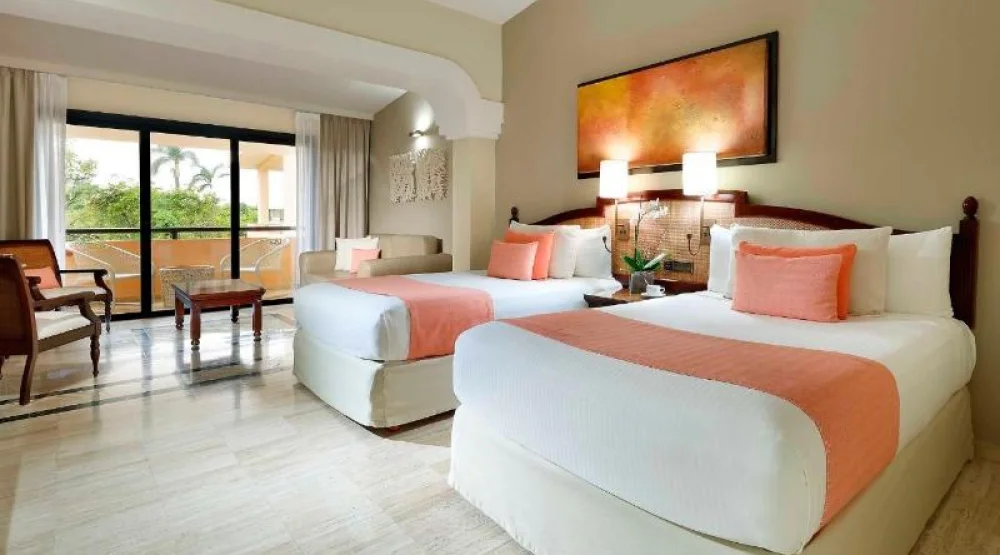 Junior Suite Beachside at Grand Palladium White Sand Resort & Spa