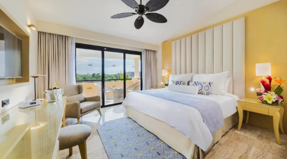 Suite Beachside at Grand Palladium White Sand Resort & Spa