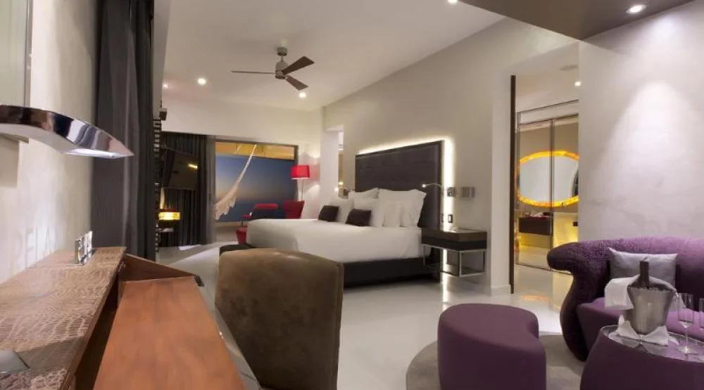 Junior Suite at Hotel Mousai