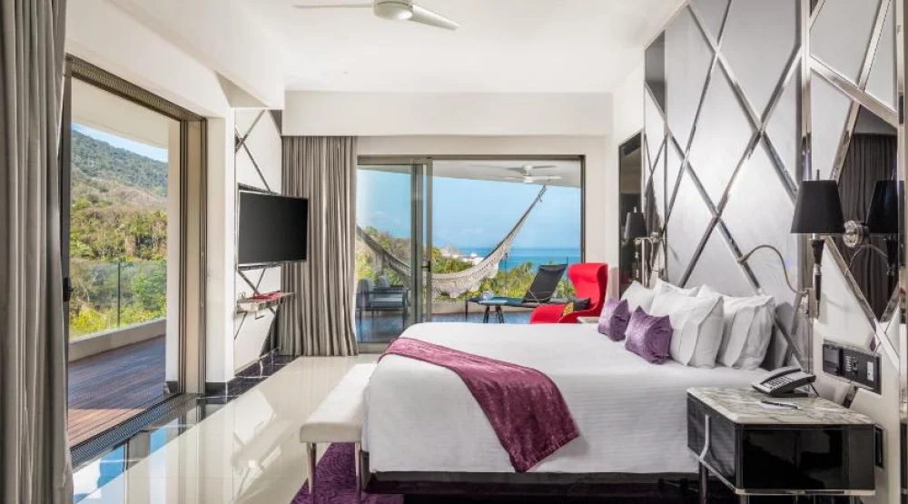 Mousai Corner Suite South at Hotel Mousai