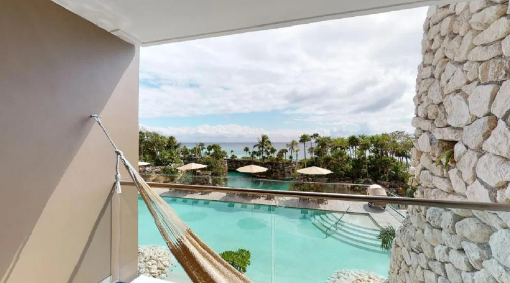 Suite Ocean Front Adults at Hotel XCaret Arte