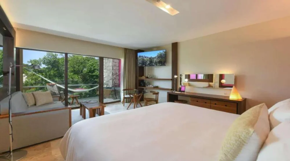 Suite Garden at Hotel XCaret Arte