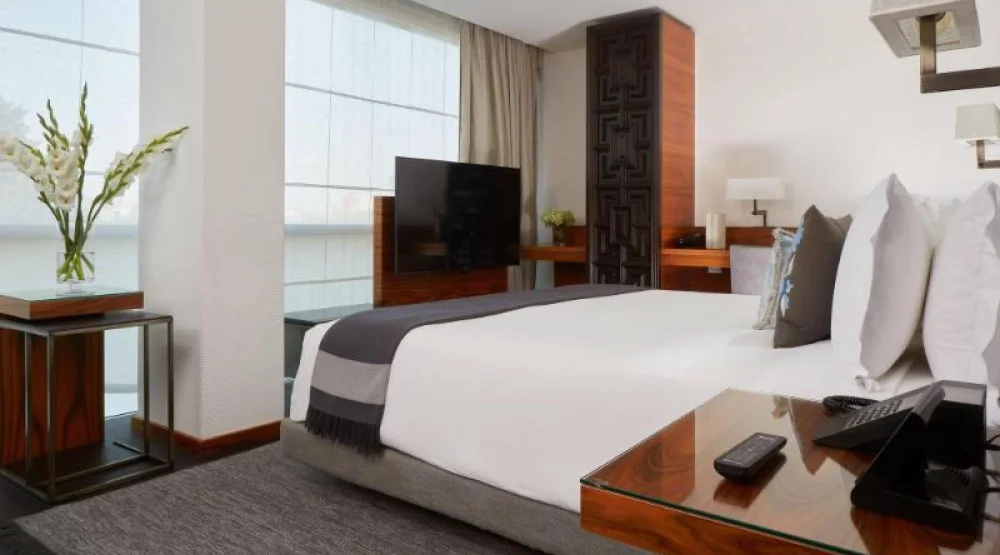 Grand Deluxe Executive, Larger Guest Room, One King at Las Alcobas