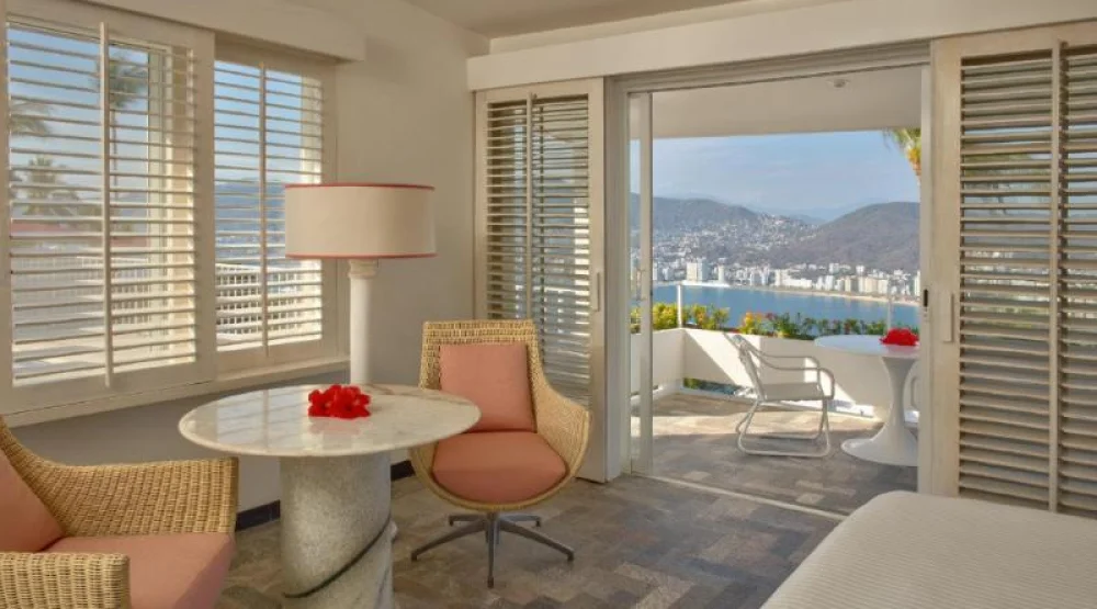 Casita Room with Two Beds and Private Pool at Las Brisas Acapulco