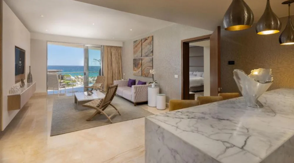 Royale Governor Partial Ocean View at Le Blanc Spa Resort Los Cabos
