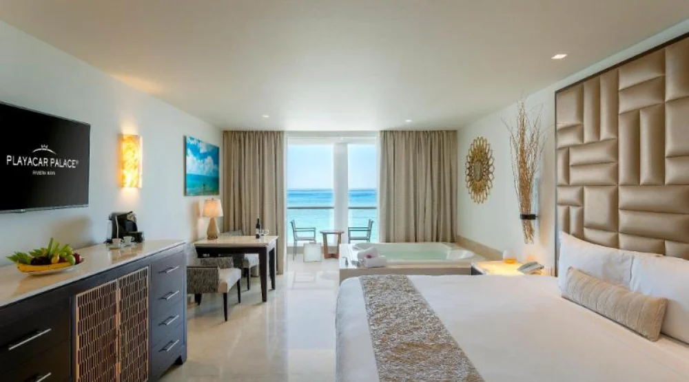 Two Bedroom Presidential Suite Ocean View - Kids and Teens Free at Playacar Palace