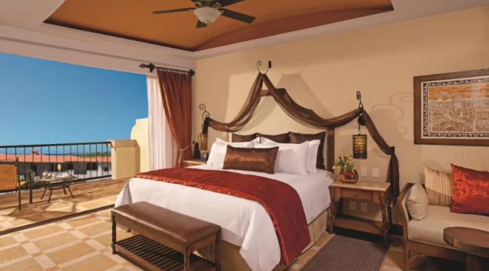 Junior Suite King at Secrets Puerto Los Cabos Golf & Spa Resort