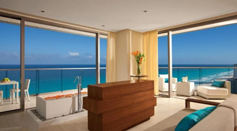 Honeymoon Suite Ocean Front King - All Inclusive at Secrets The Vine Cancun