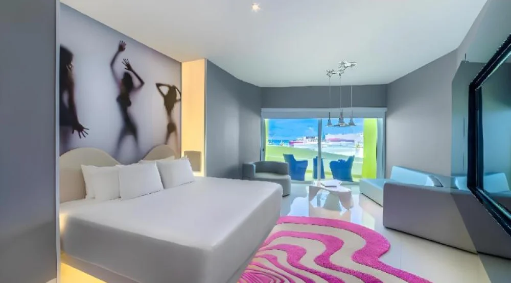 Bash Tower Playful Experience at Temptation Cancun Resort