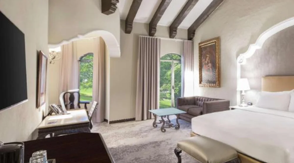 One King Bed Corner Room at Hilton Guatemala City