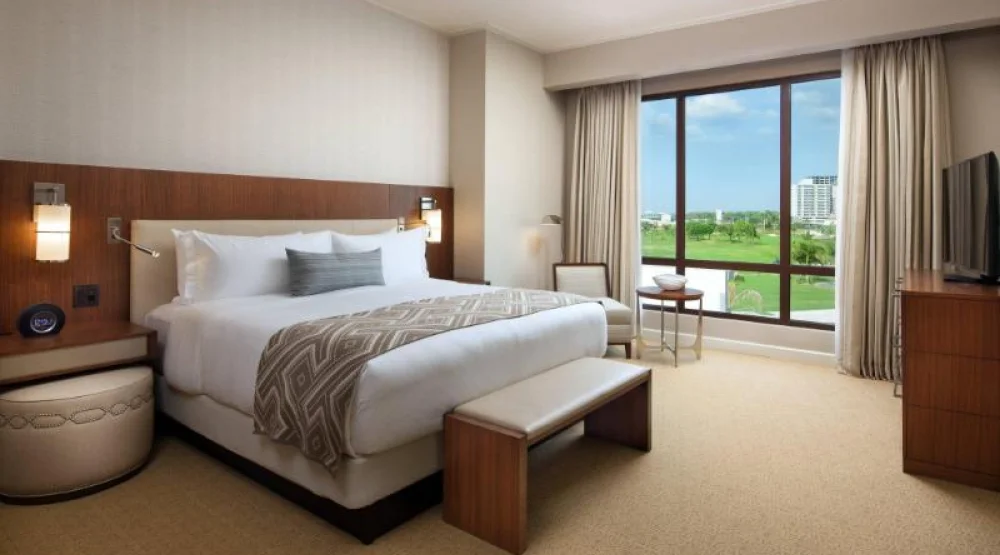 Executive Suite, One Bedroom Executive Suite, One King, Golf View at The Santa Maria a Luxury Collection Hotel & Golf Resort