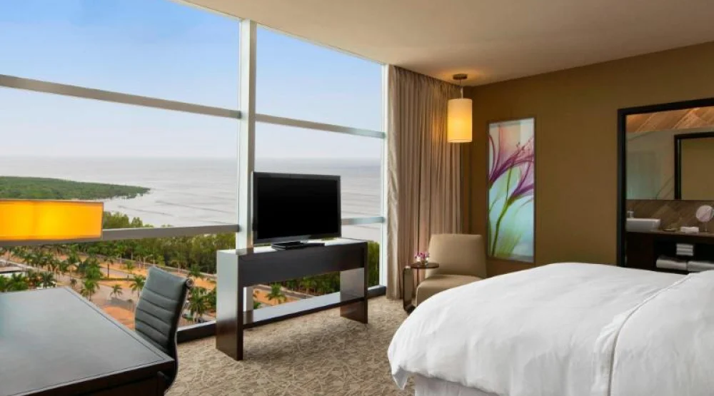 Deluxe Guest Room, One King at The Westin Panama