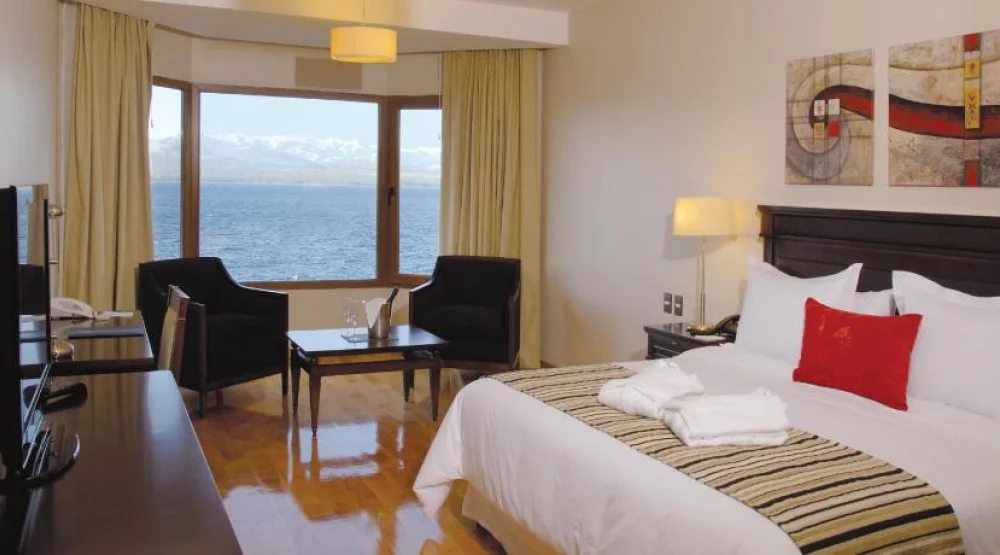 Deluxe Suite at Alma Del Lago