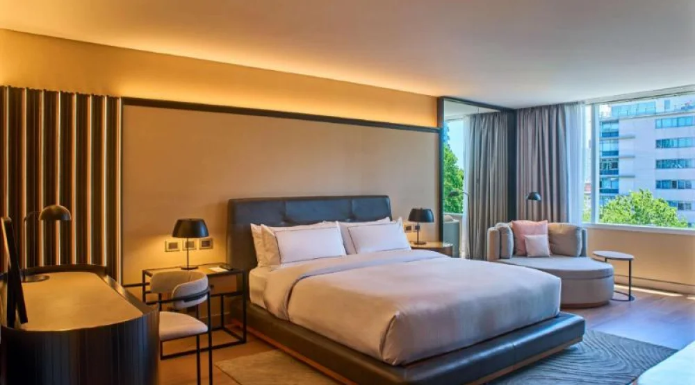 One King One Bedroom Corner Suite Cityview at Hilton Buenos Aires