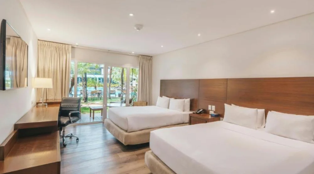 Poolside Queen, Guest Room, Two Queen, Poolside at Los Tajibos a Tribute Portfolio Hotel