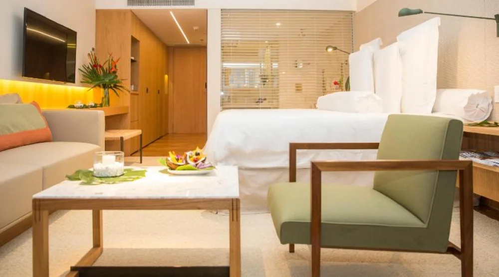 Ocean Deluxe King Size Bed at Emiliano Rio