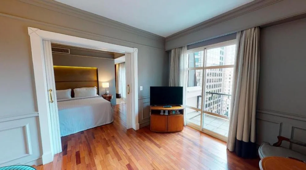 Deluxe Queen Suite at Gran Estanplaza Berrini