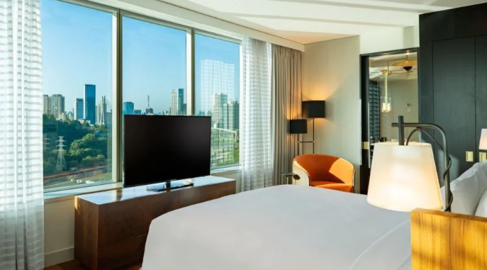 Griffin Suite, Executive Lounge Access, Suite, One King, Sofa Bed, Skyline View at JW Marriott Hotel Sao Paulo