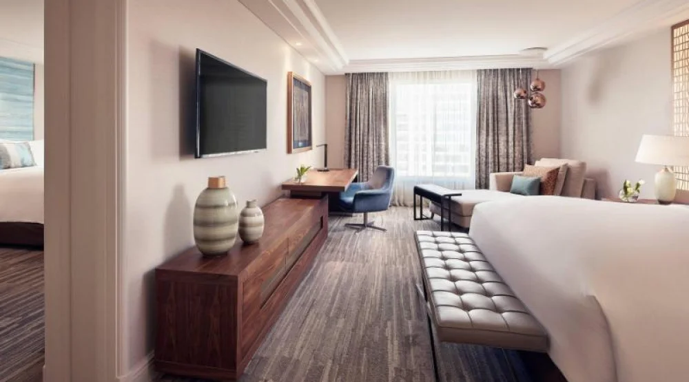 Deluxe Room, Guest Room, One King at The Ritz-Carlton Santiago