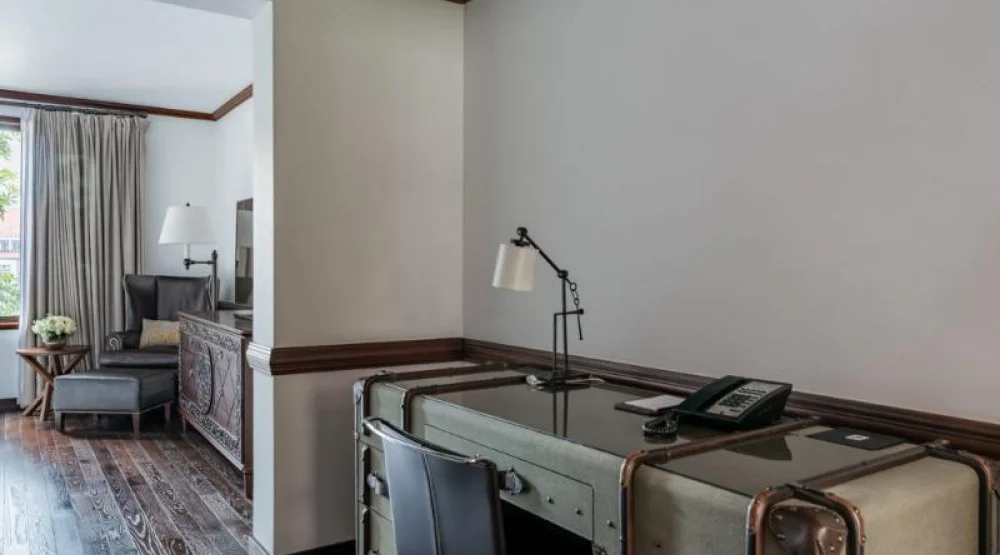 Premier Room Two Twin at Four Seasons Hotel Casa Medina