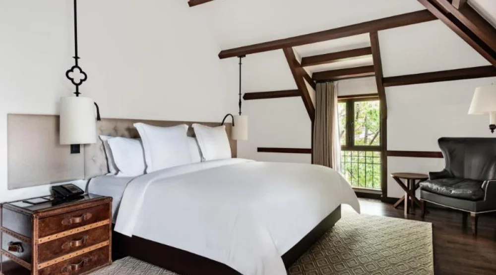 One Bedroom Fireplace Suite King at Four Seasons Hotel Casa Medina