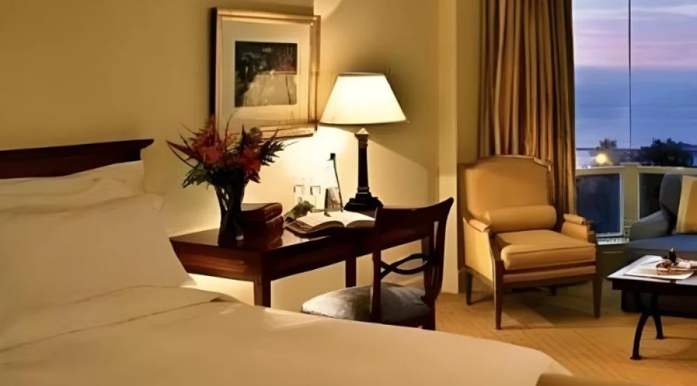 Junior Suite with Ocean View at Miraflores Park A Belmond