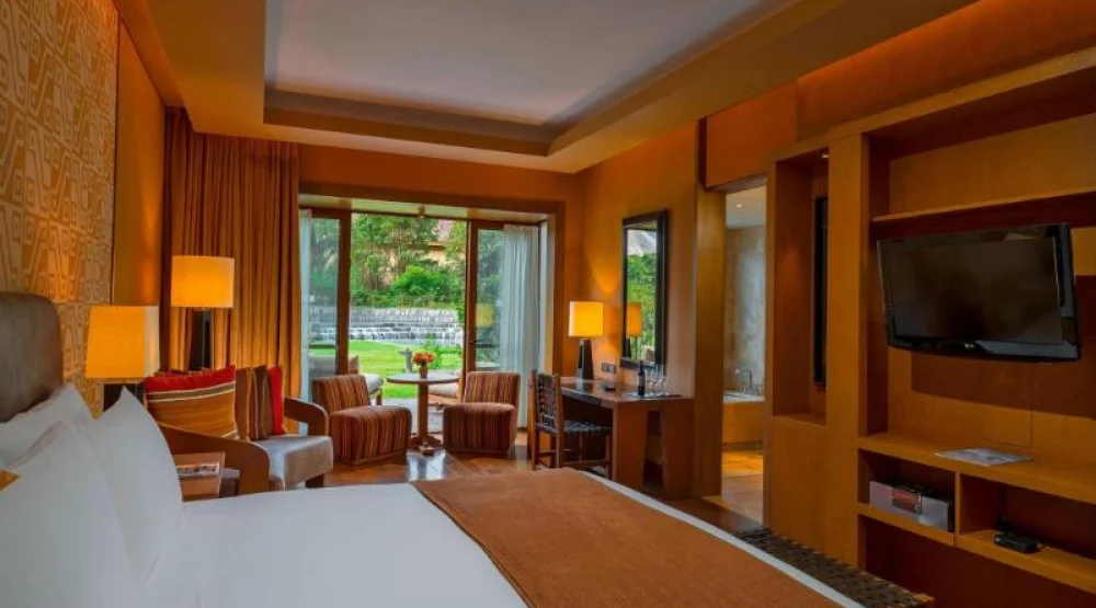 Grand Deluxe Terrace, Guest Room, One King at Tambo Del Inka A Luxury Collection Resort & Spa