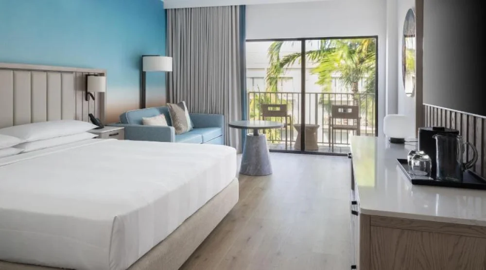 King Room with Courtyard View and Balcony at Grand Cayman Marriott Resort