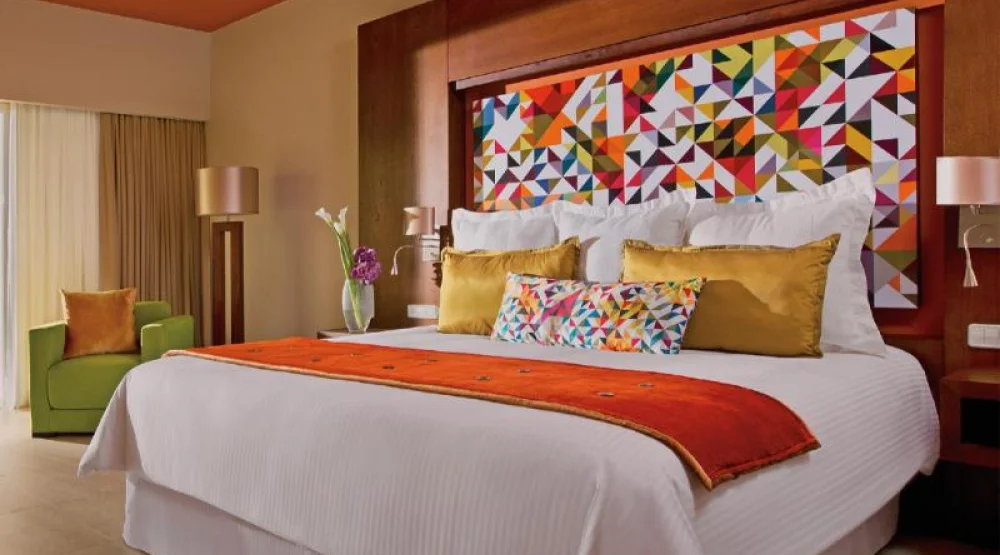 Xhale Club Junior Suite Pool View King - All Inclusive at Breathless Punta Cana Resort & Spa