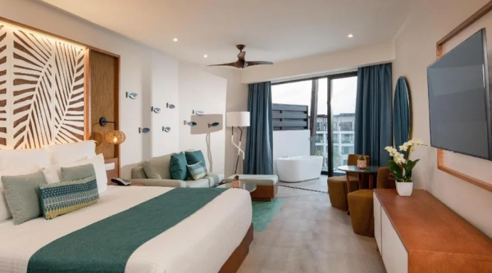 Preferred Club Junior Suite Tropical View King at Dreams Macao Beach Punta Cana