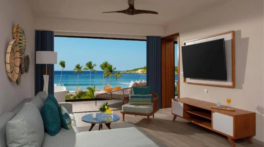 Preferred Club Master Suite Ocean Front at Dreams Macao Beach Punta Cana
