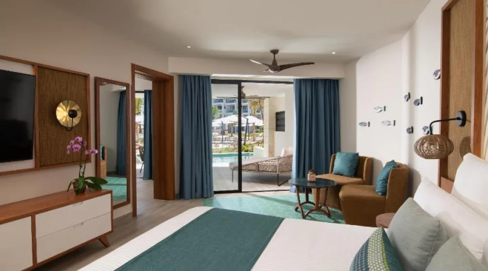 Preferred Club Master Suite Swim-out at Dreams Macao Beach Punta Cana