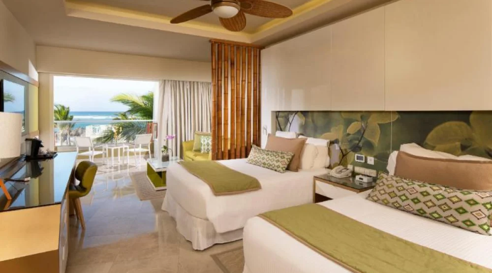 Preferred Club Junior Suite Ocean View Two Doubles at Dreams Onyx Resort & Spa