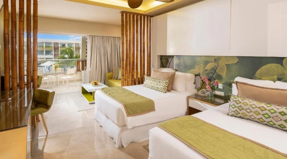 Preferred Club Junior Suite Pool View Double Beds at Dreams Onyx Resort & Spa